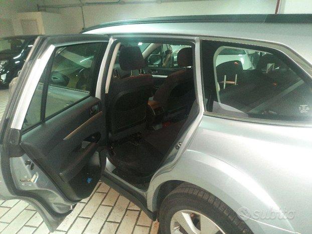 SUBARU - Outback - 2.0D Exclusive