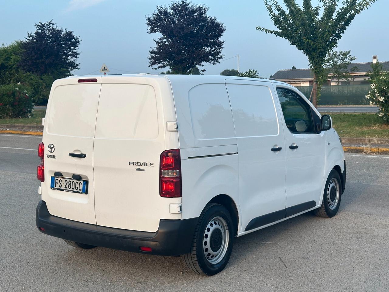 Toyota Proace 1.6D Furgone 10q Comfort