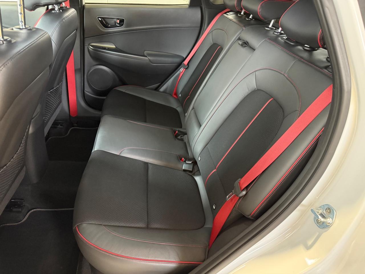 Hyundai Kona 1.0 T-GDI Xpossible