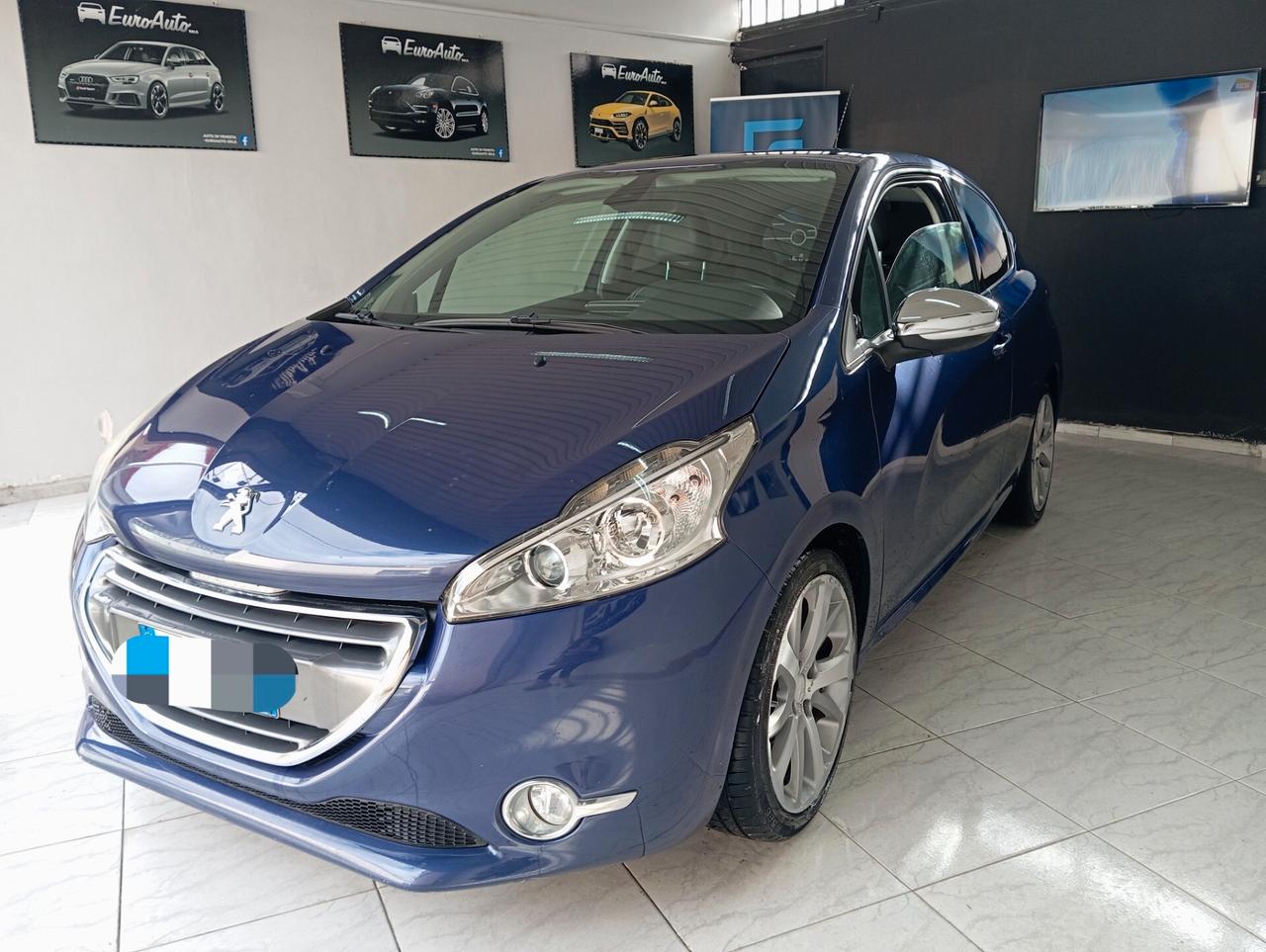 Peugeot 208 1.6 diesel 2012 CON GARANZIA