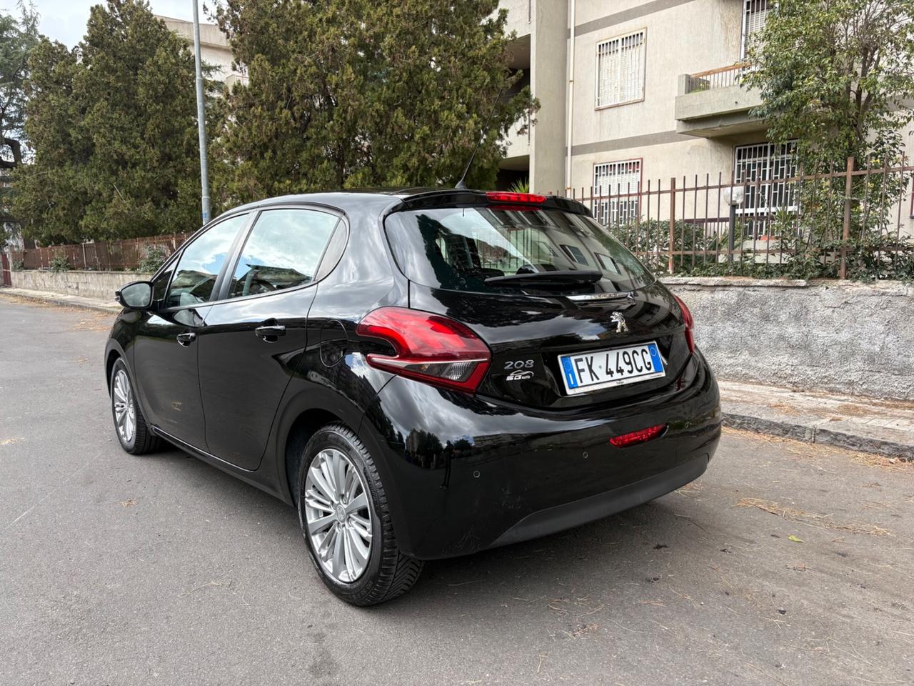 Peugeot 208 BlueHDi 75 5 porte Allure