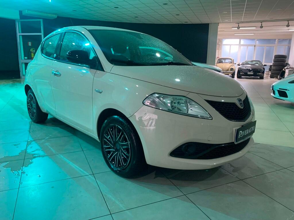 LANCIA Ypsilon 3ª serie Ypsilon 1.2 69 CV 5 po...