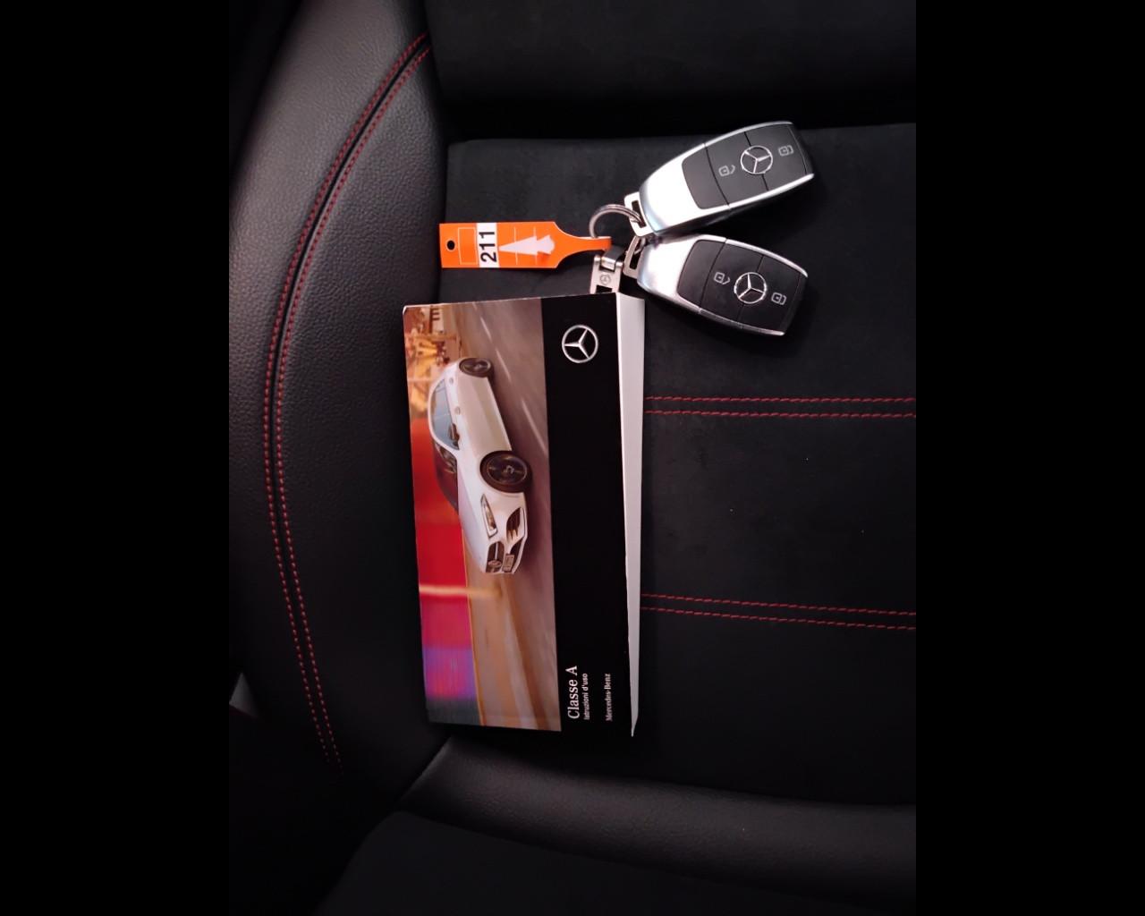 Mercedes-Benz Classe A - W177 2018 - A 200 Premium auto