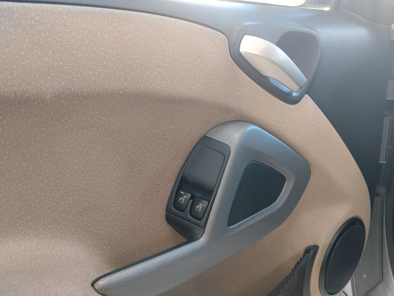 Smart Fortwo 1.0 benzina 2010 AUTOMATICA CON GARANZIA
