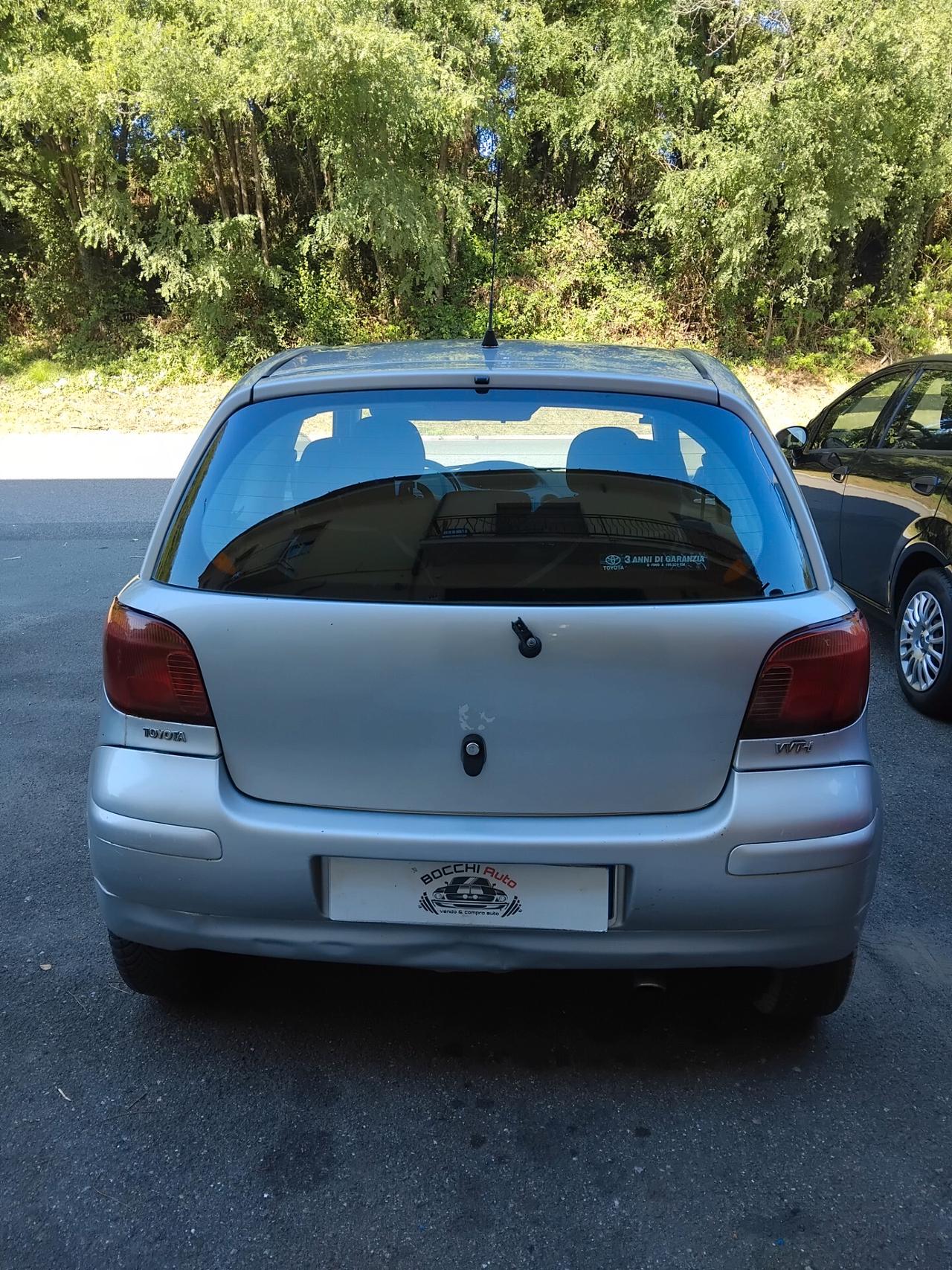Toyota Yaris 1.0i 16V cat 3 porte Sol