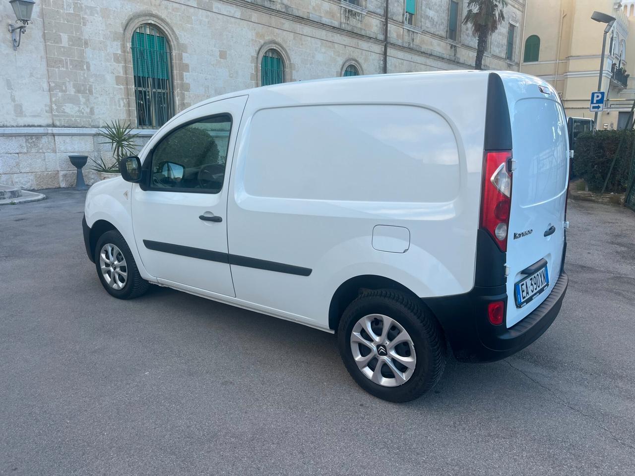 Renault Kangoo 1.5 dCI Cv 70 Km 80,000 Da Vetrina