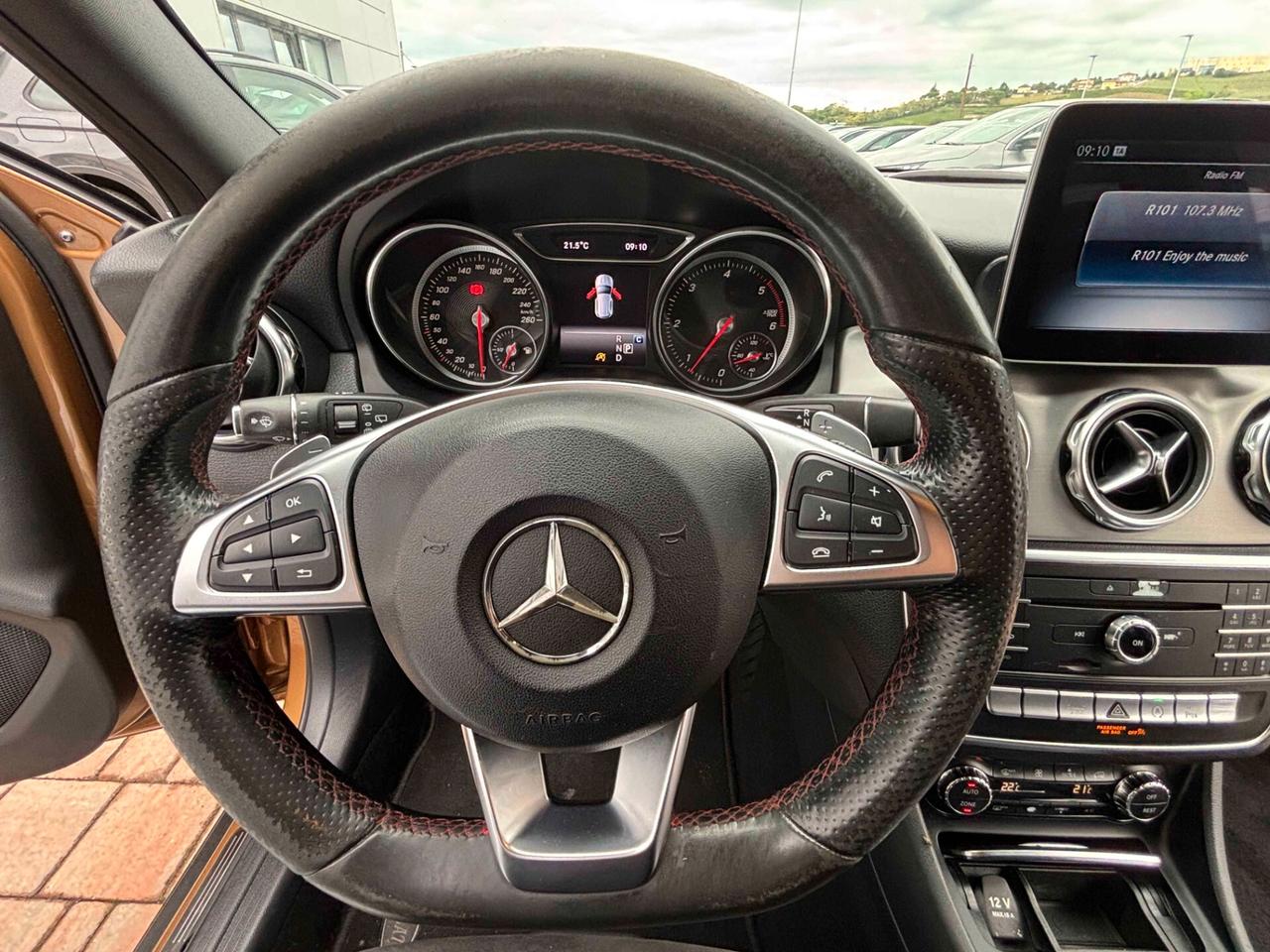 Mercedes-benz GLA 200