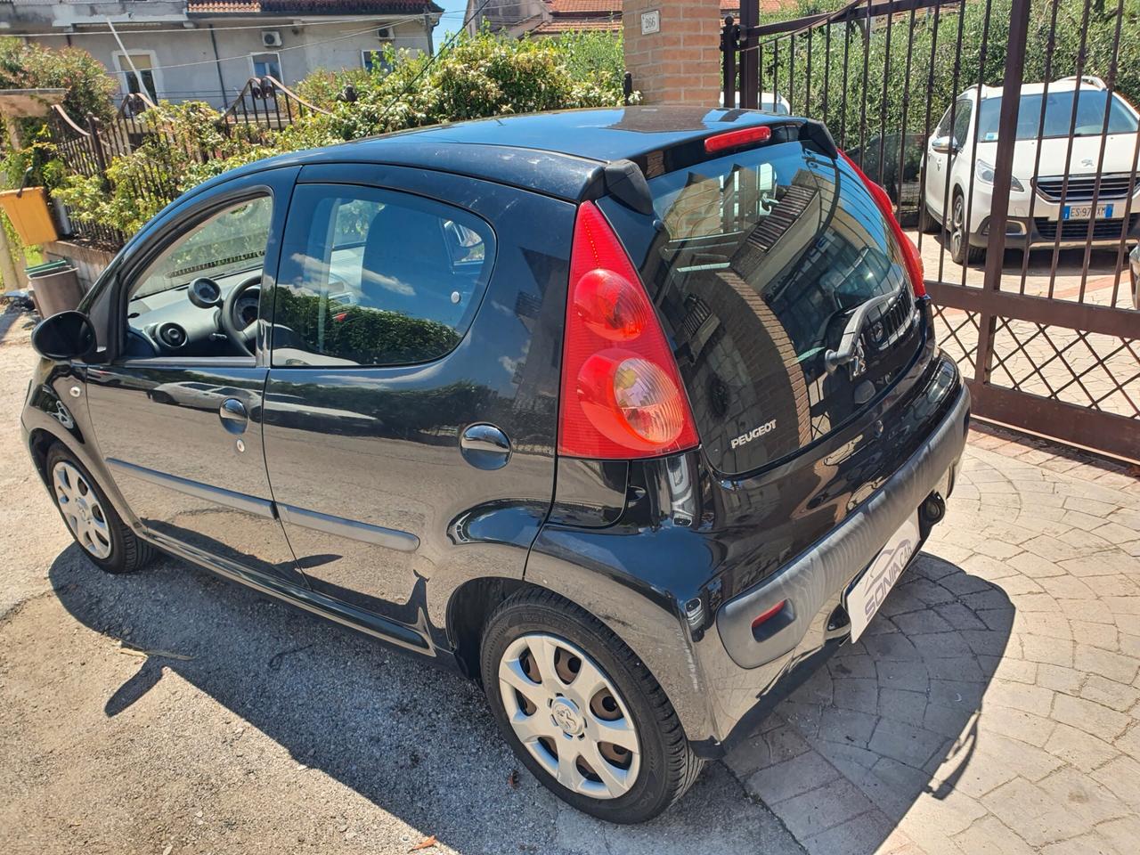 Peugeot 107 1.0 68CV 5p. Desir