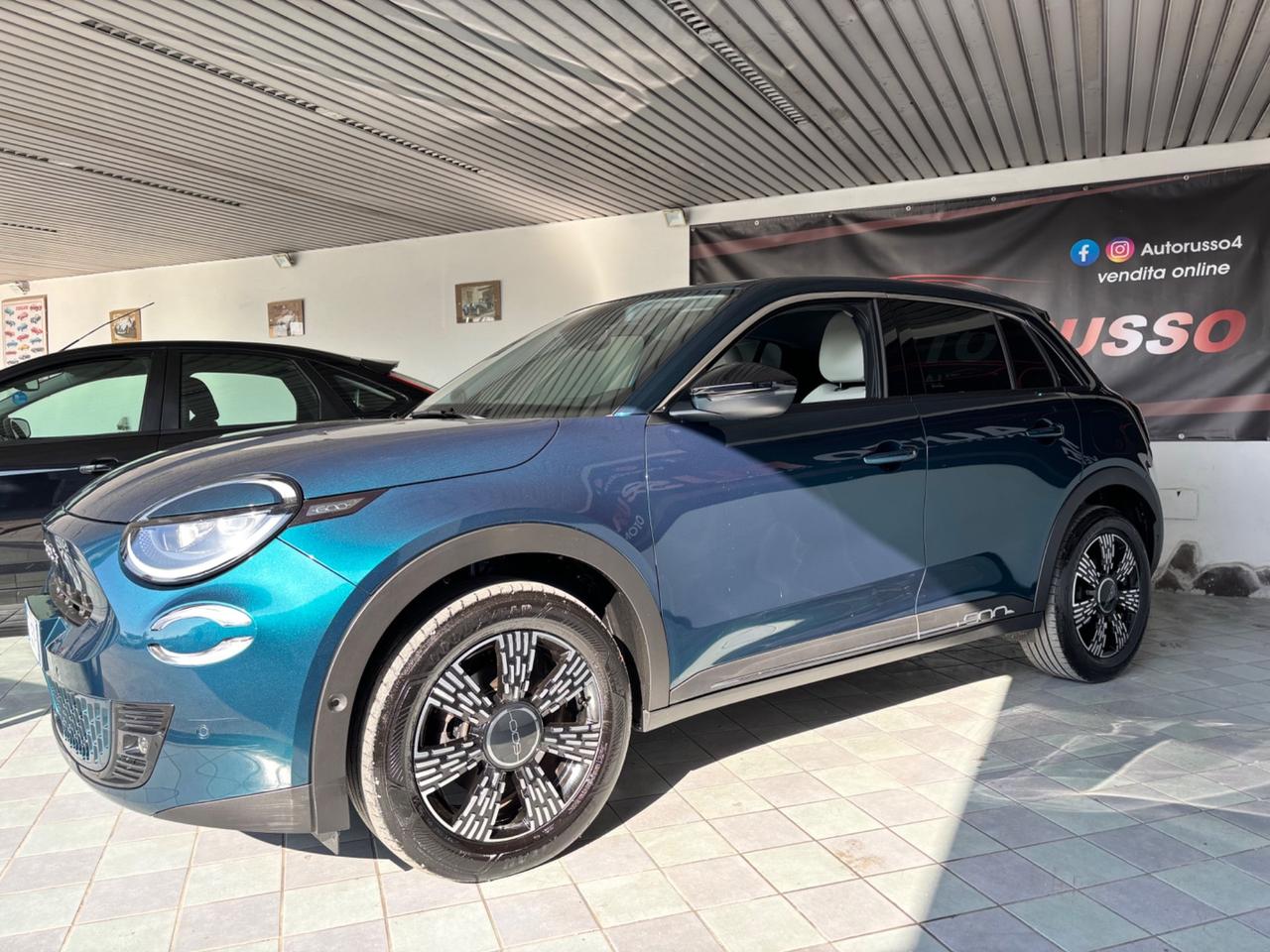 Fiat 600 Hybrid 100 automatica 5 anni di garanzia casa madre