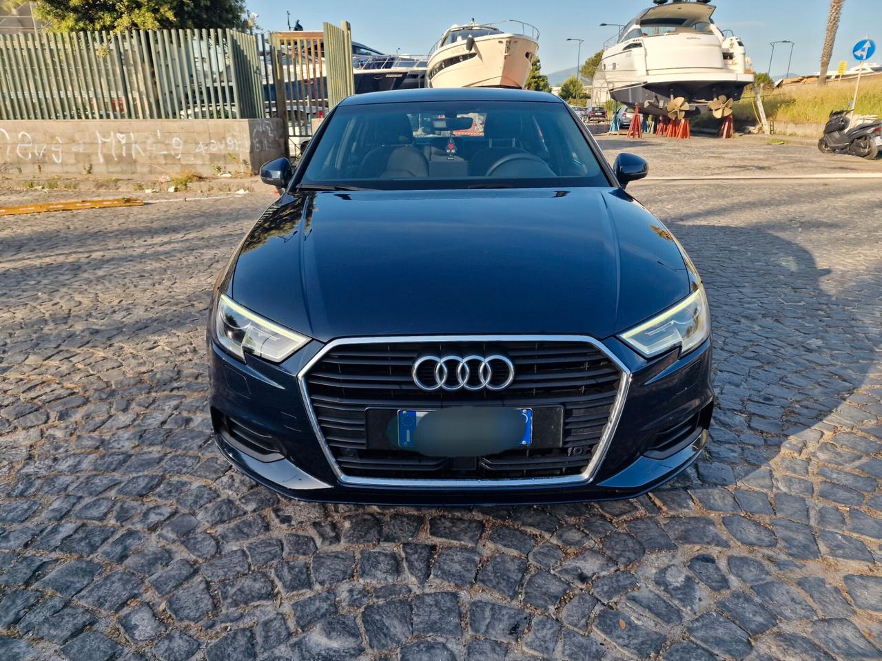 Audi A3 Sedan 1.6 TDI Admired