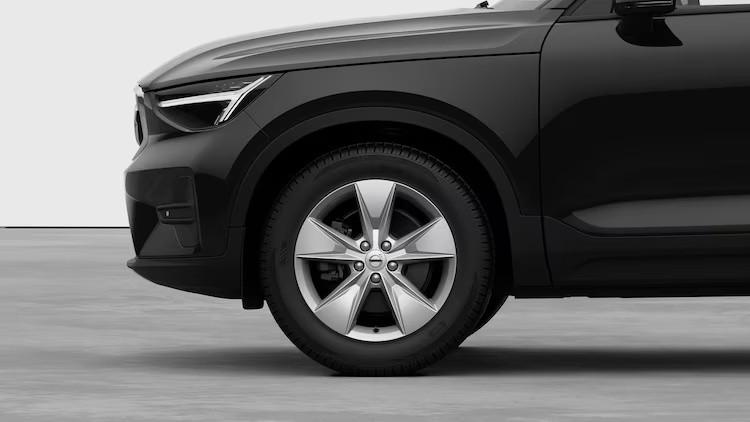 VOLVO XC40 CORE B3 AUTO PREZZO PROMO FINO AL 31/12/2025