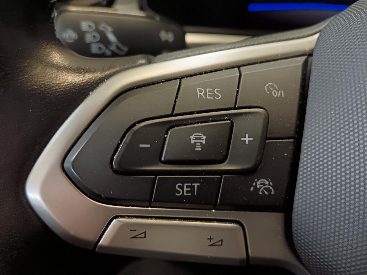 Volkswagen T-Roc Benzina Manuale