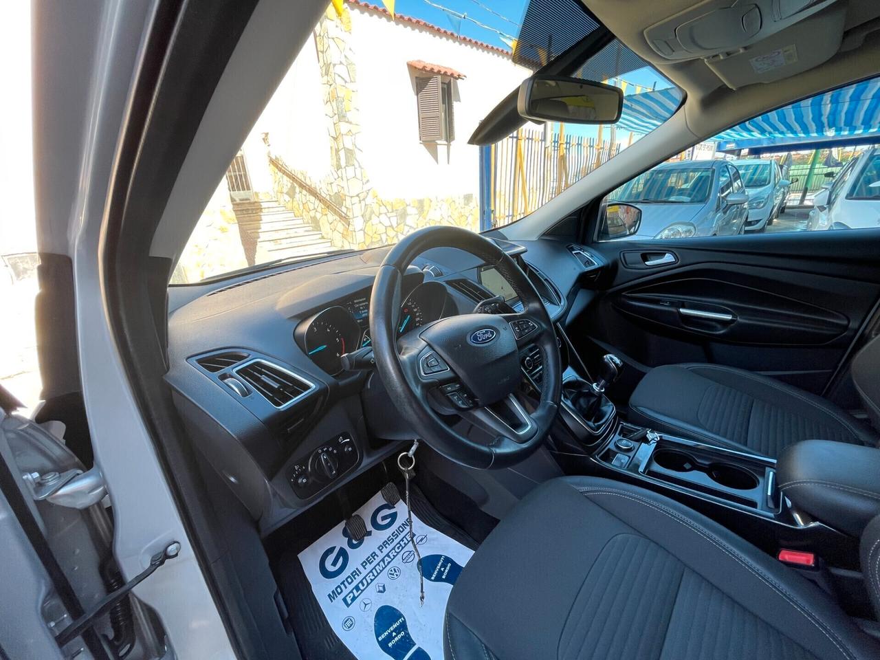 Ford Kuga 1.5 TDCI 120 CV S&S 2WD Titanium