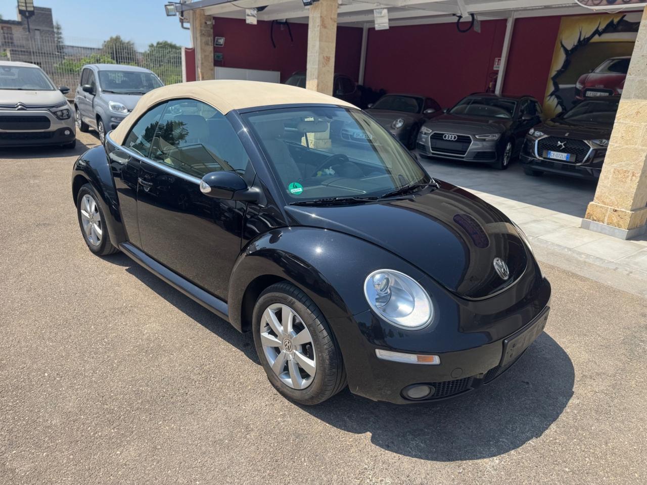 Volkswagen New Beetle 1.9 TDI 105CV Cabrio pelle beige