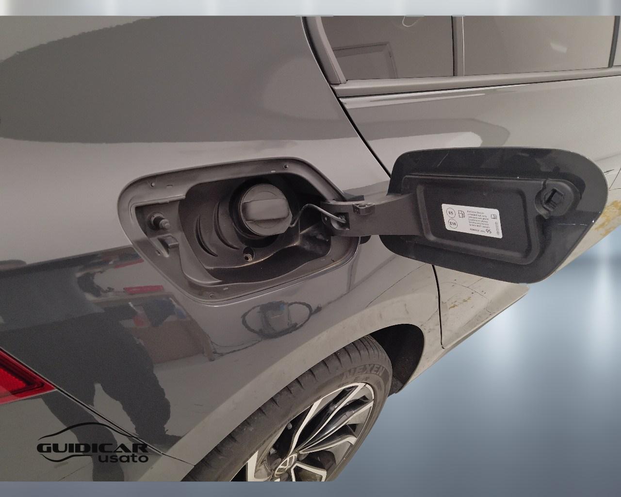 VOLKSWAGEN Golf VIII 2020 - Golf 1.0 etsi evo Life 110cv dsg