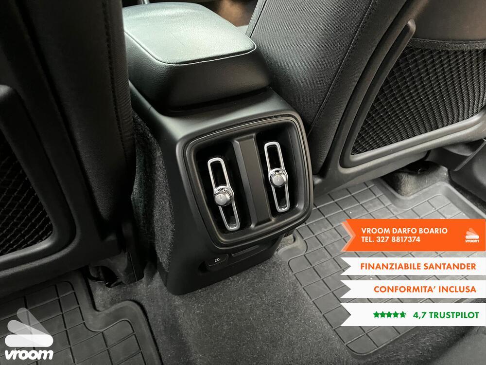 VOLVO XC40 (2017-->) XC40 T2 Geartronic Momentum