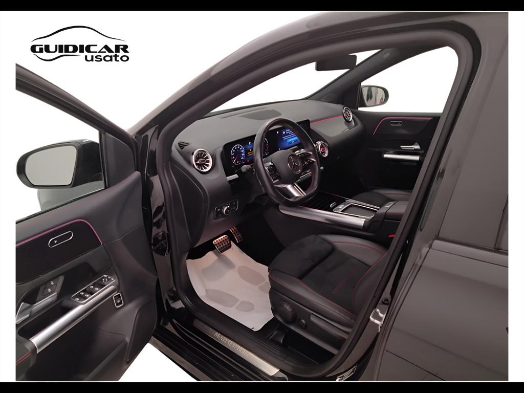 Mercedes-Benz Classe B - W247 2023 - B 180 d AMG Line Advanced Plus auto