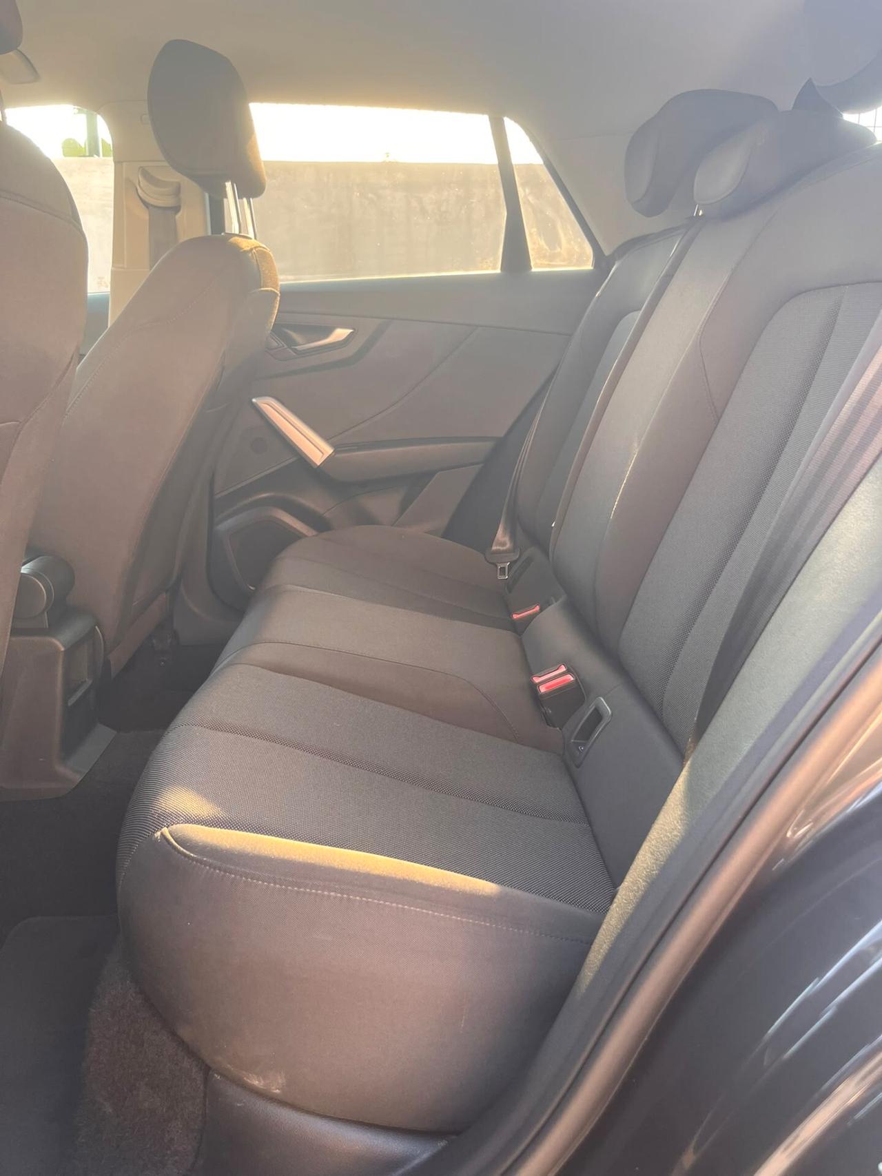 Audi Q2 30 TDI S tronic Business