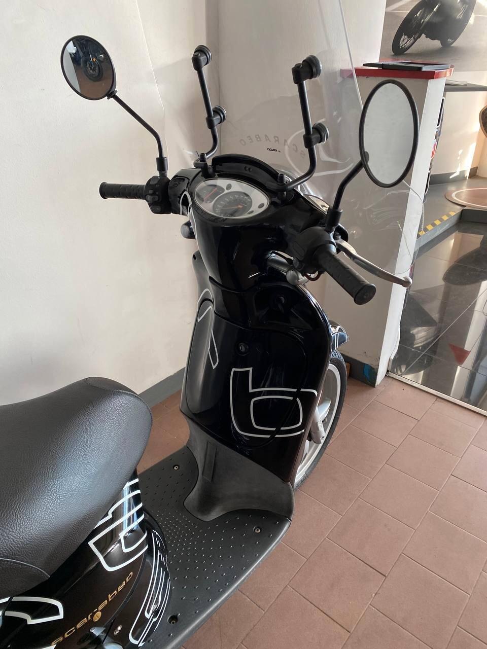 Aprilia Scarabeo 100 4 tempi