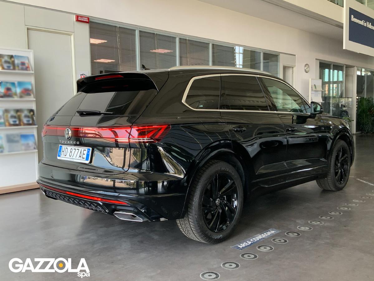 Volkswagen Touareg 3.0 V6 tdi scr R-Line 231cv auto