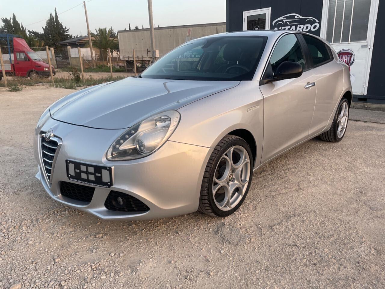 Alfa Romeo Giulietta 1.6 JTDm-2 105 CV Exclusive