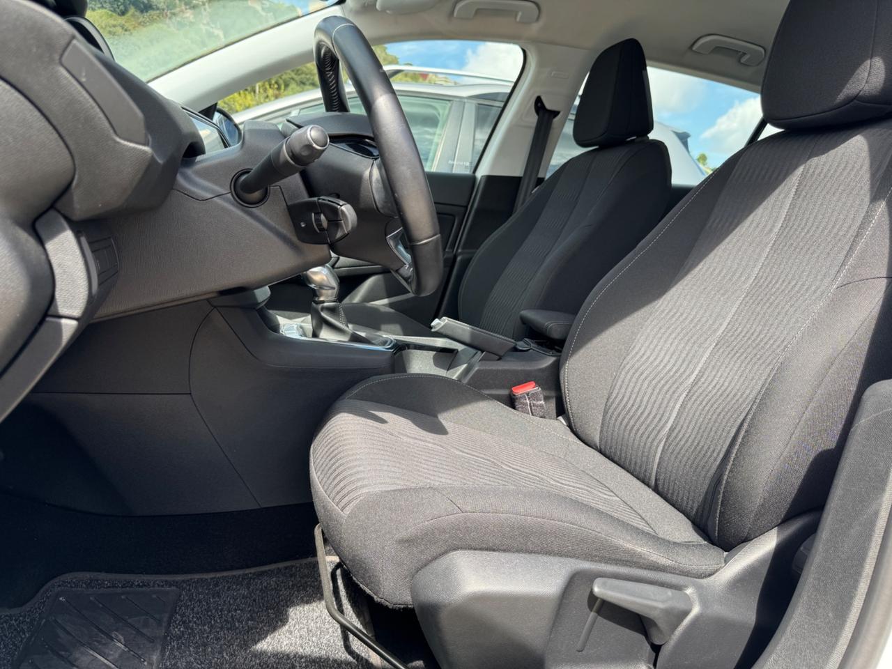 Peugeot 308 BlueHDi 92 cv Business