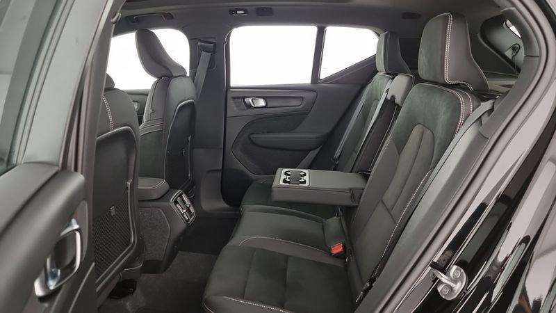Volvo XC40 B3 automatico Ultra Black Edition
