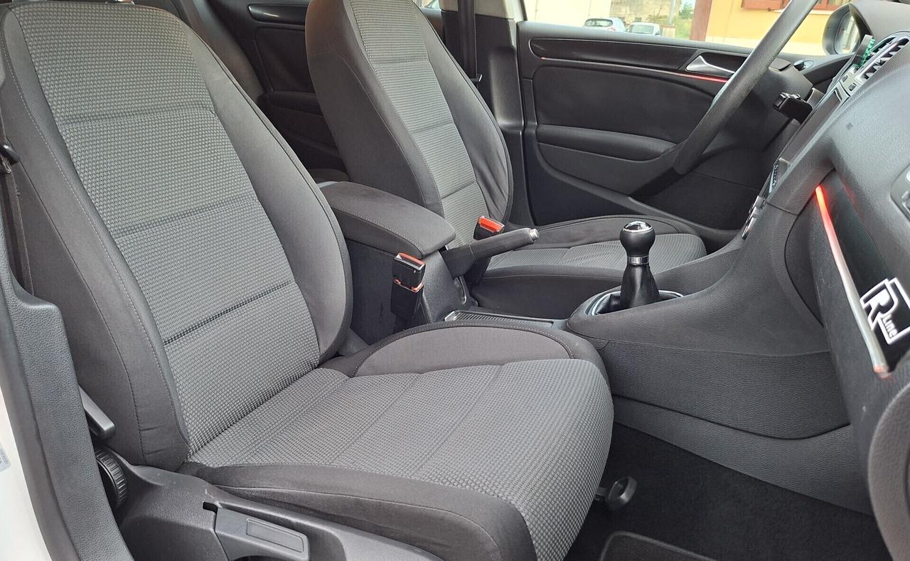 Volkswagen Golf 6 1.6 TDI Highline BlueMotion