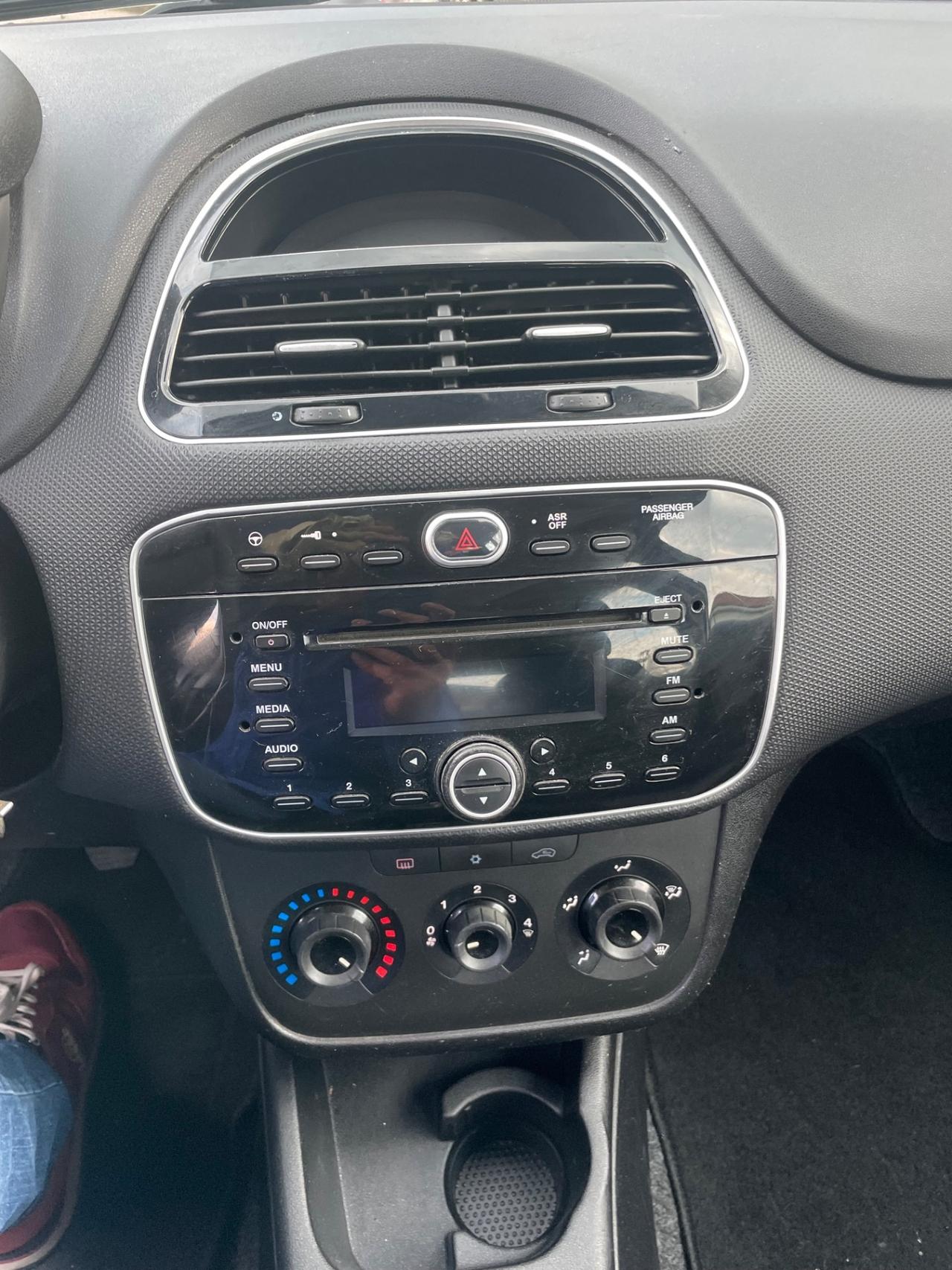Fiat Punto 1.2 EURO 6b VA BENE PER NEOPT.