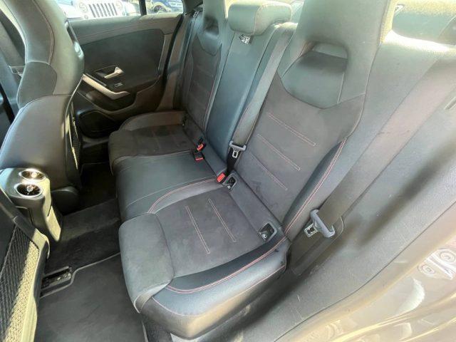 MERCEDES-BENZ CLA 220 d Automatic Sport AMG LINE