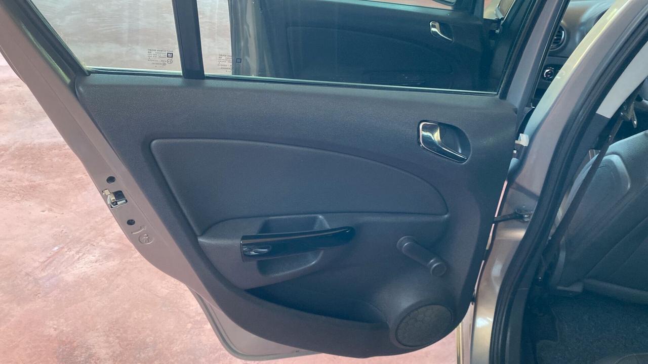 Opel Corsa 1.2 85CV 5 porte GPL-TECH Edition