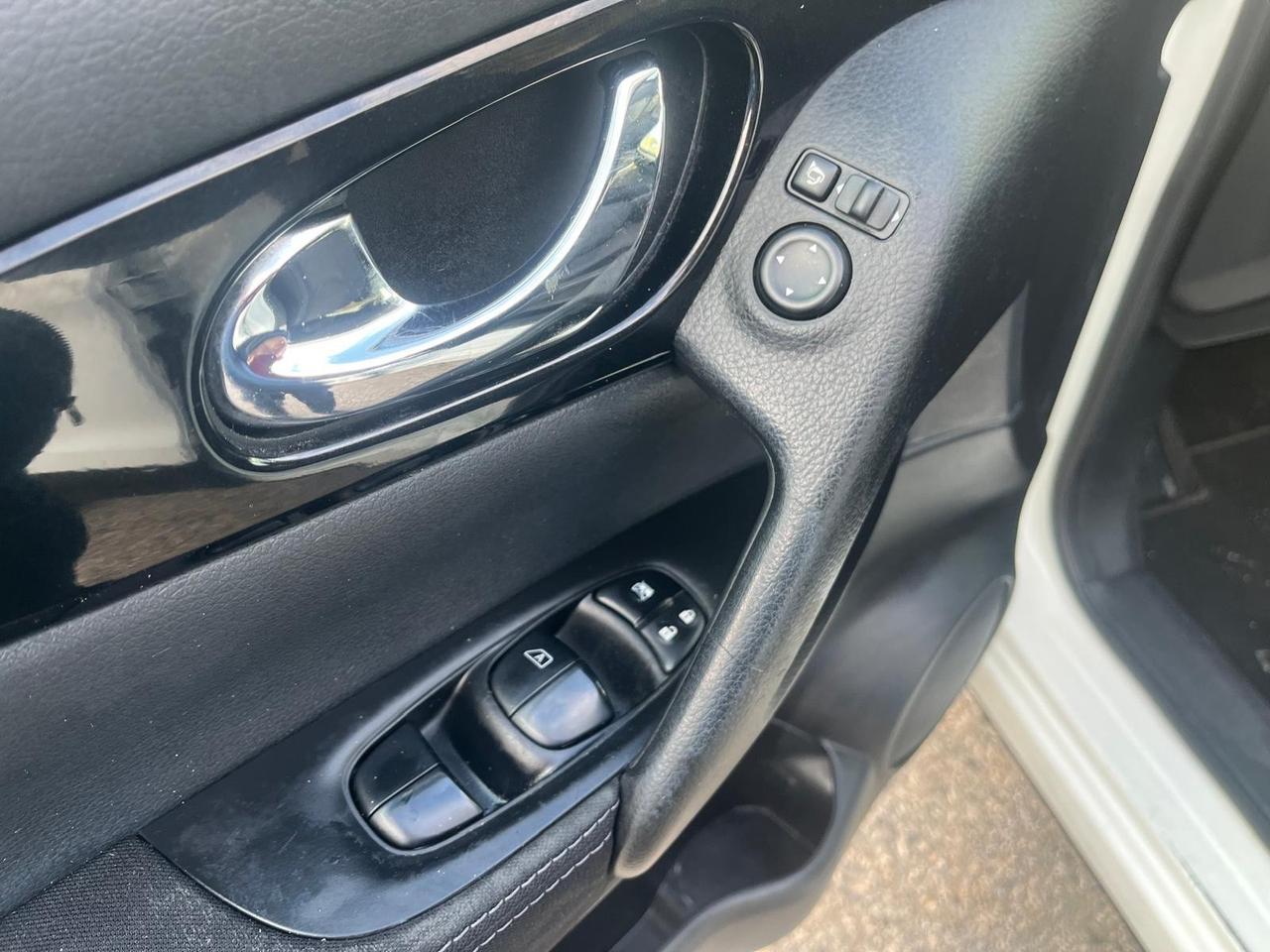 Nissan qashqai n-tec-1.6 dci-full -2015