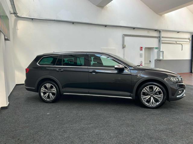 VOLKSWAGEN Passat Alltrack 2.0 TDI 200 CV 4MOTION DSG UNIPROP.|ACC|TAGLIANDI