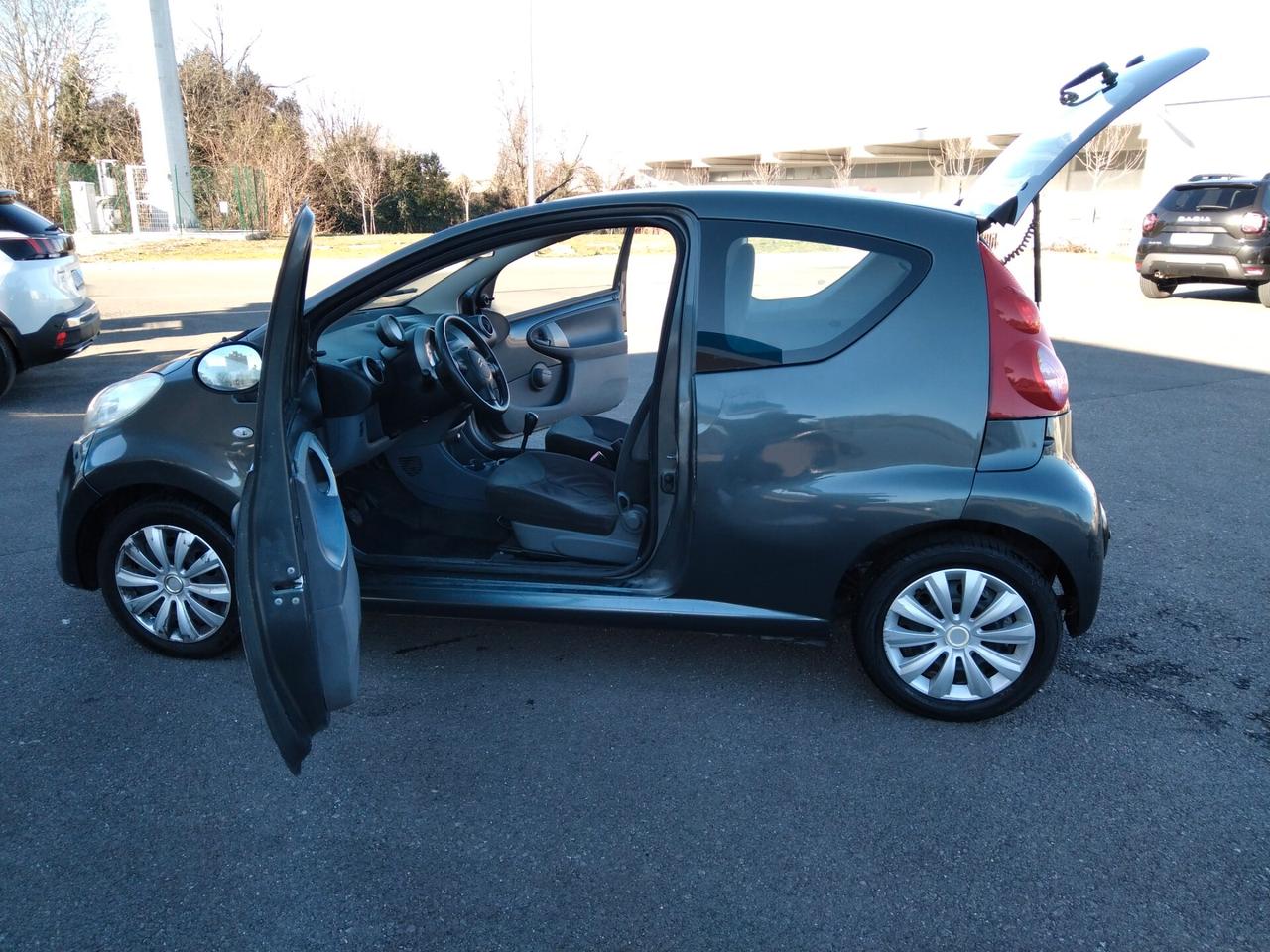 Citroen C1 1.0 68cv 3 porte Sport x neopatentati