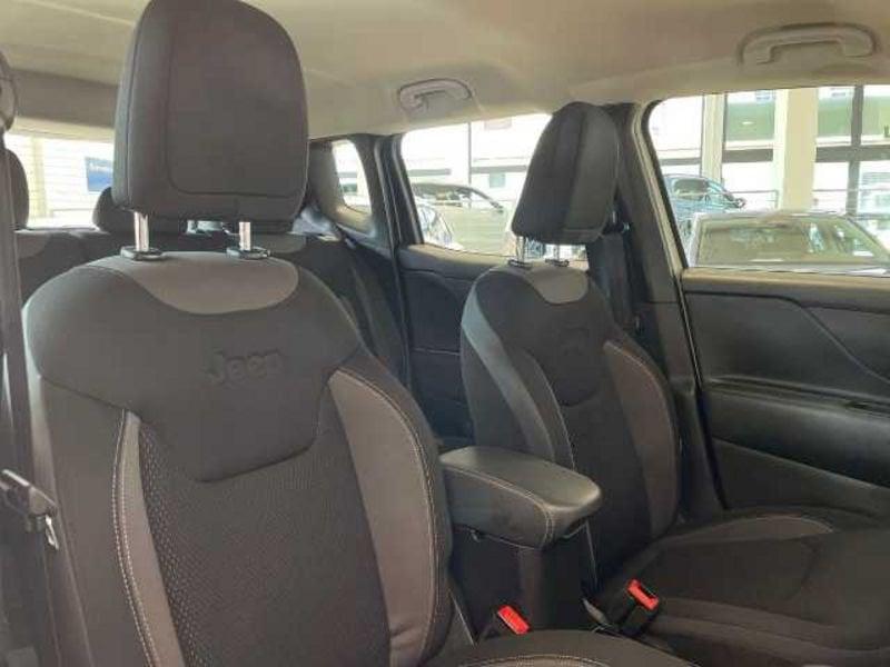 Jeep Renegade 2019 1.5 turbo t4 mhev Limited 2wd 130cv dct