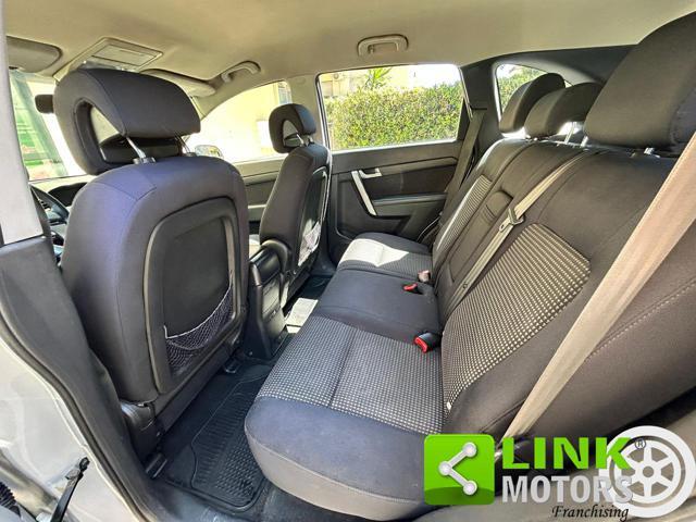 CHEVROLET Captiva .