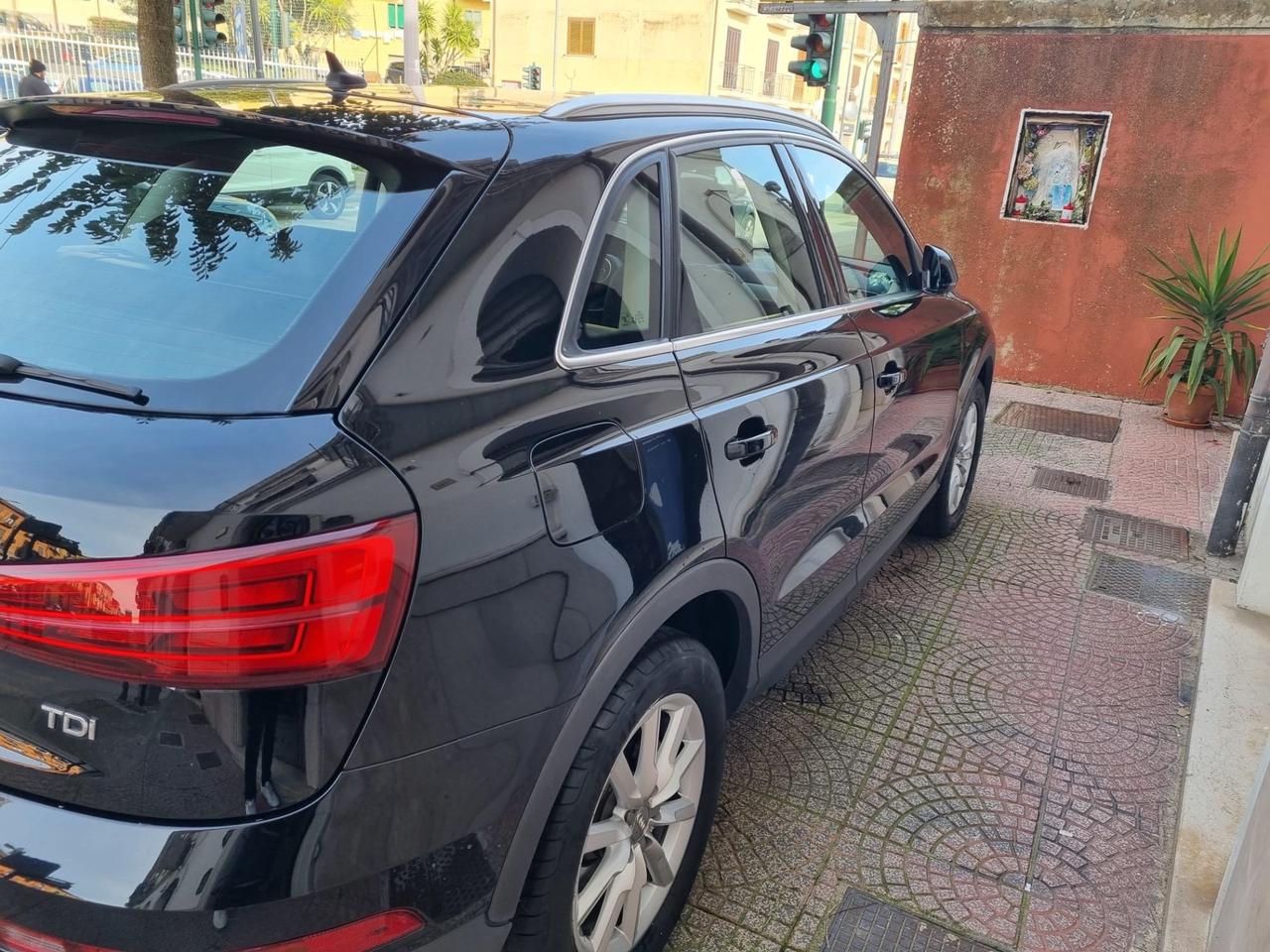 Audi Q3 2.0 TDI 120 CV S line Edition