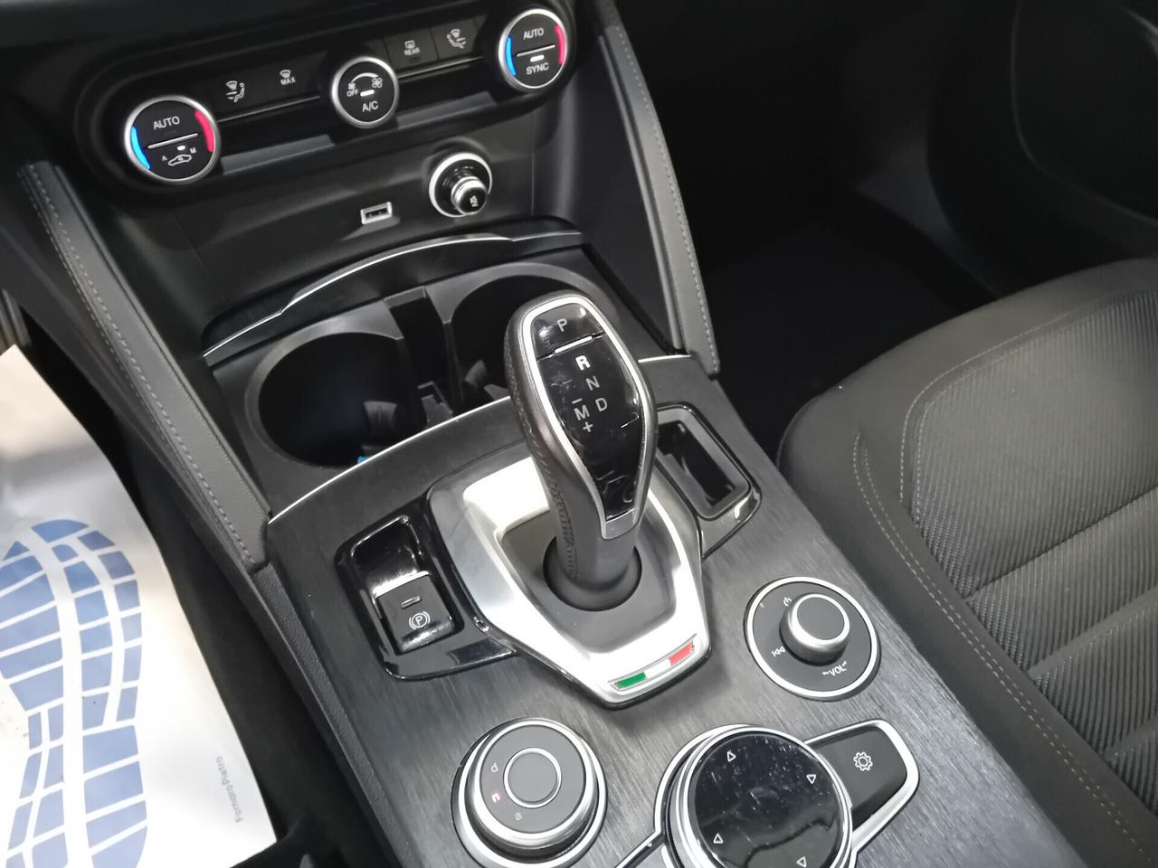 Alfa Romeo Stelvio 2.2 Turbodiesel 190 CV AT8 RWD Business