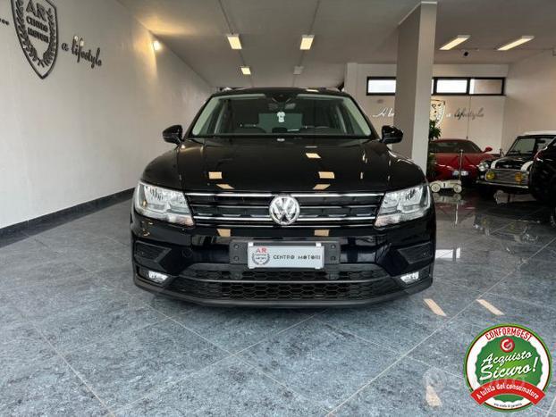 VOLKSWAGEN Tiguan 1.6 TDI Style Navy Carplay Pdc