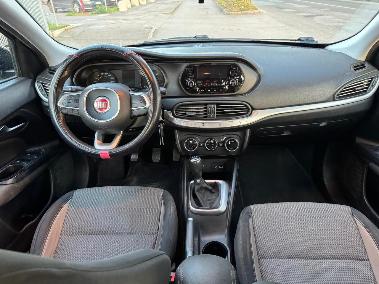 Fiat Tipo 1.3 Mjt 4 porte NEOPATEN GARANZIA 12 MESI