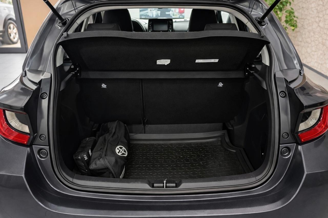 Toyota Yaris 1.5 Hybrid 5p. Business