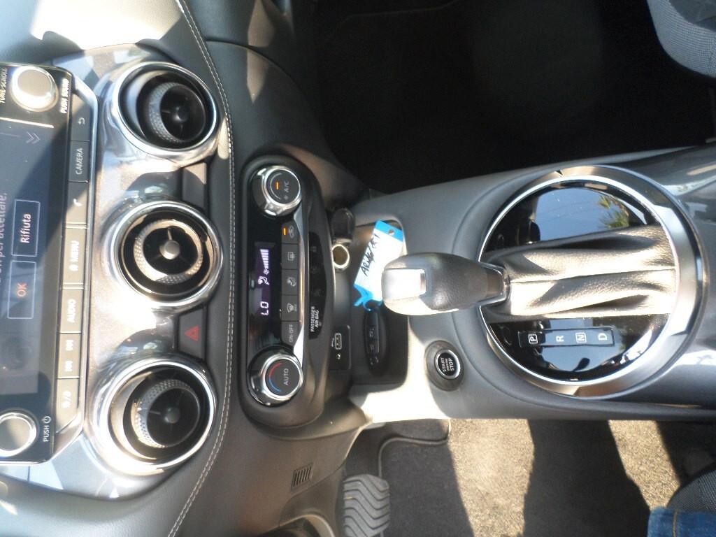 Nissan Juke 1.0 DIG-T 114 CV DCT N-Connecta
