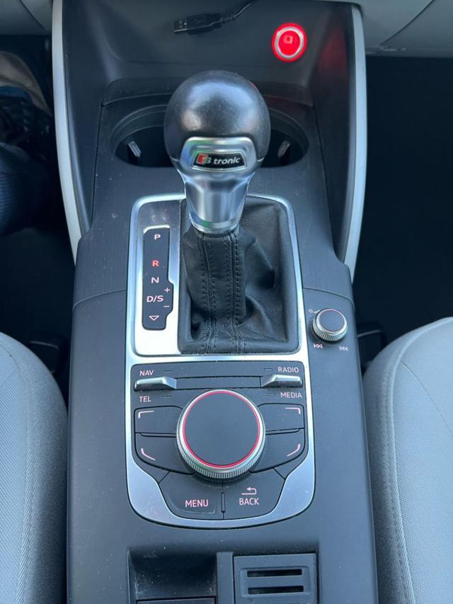 AUDI A3 SPB 1.6 TDI S tronic Business