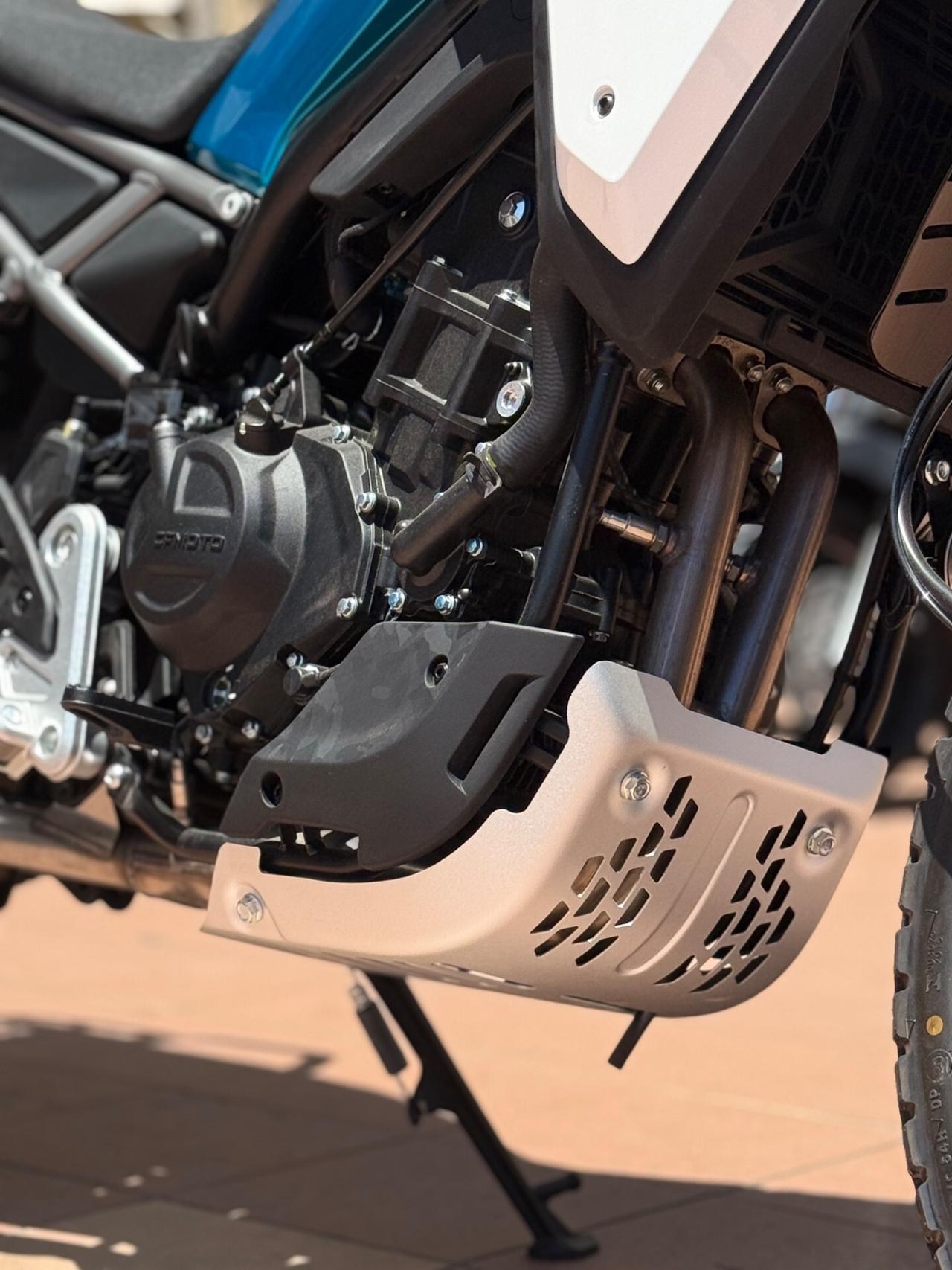 CFMOTO MT450