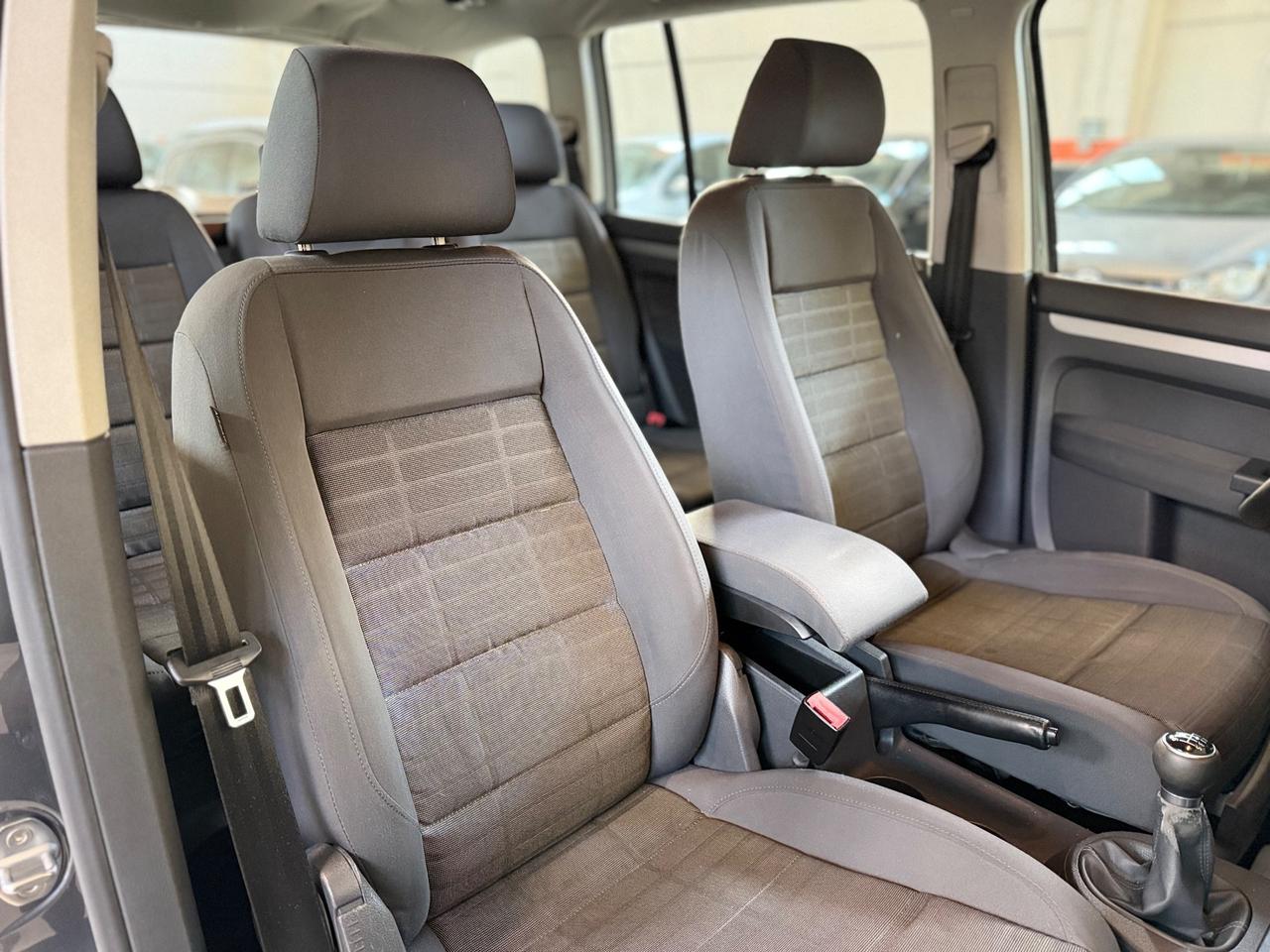 Volkswagen Touran 2.0 TDI DPF Highline AUTOCARRO