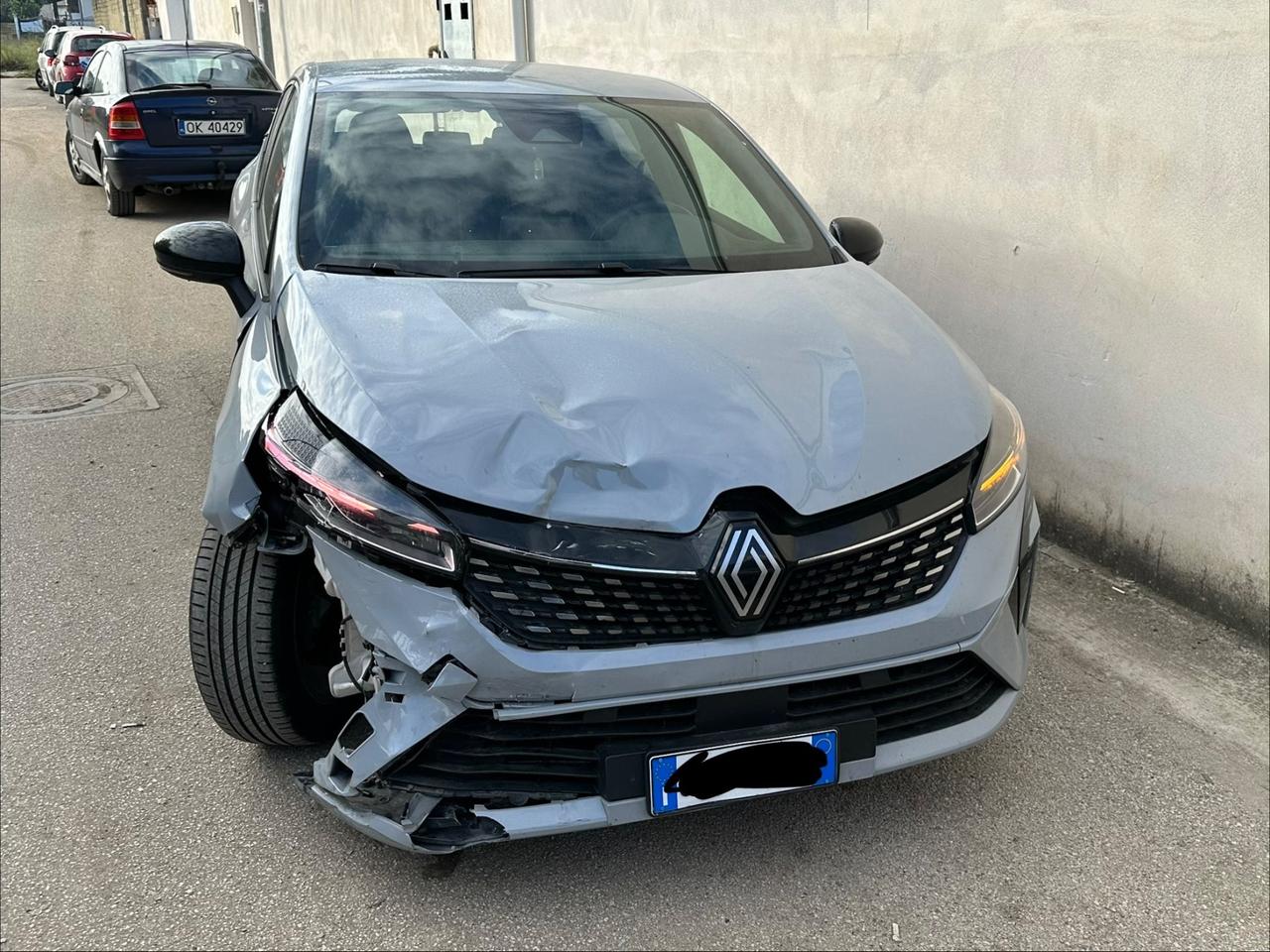 Renault Clio GPL 2024 incidentata sinistrata