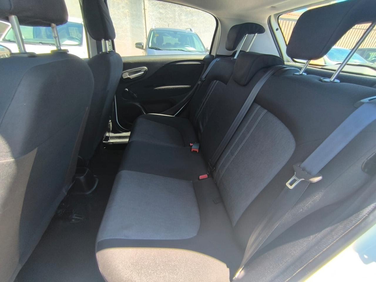 Fiat Punto 1.3 MJT 75 CV Street 2014
