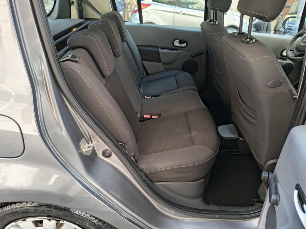 Renault Modus 1.2 Yahoo! - 2011
