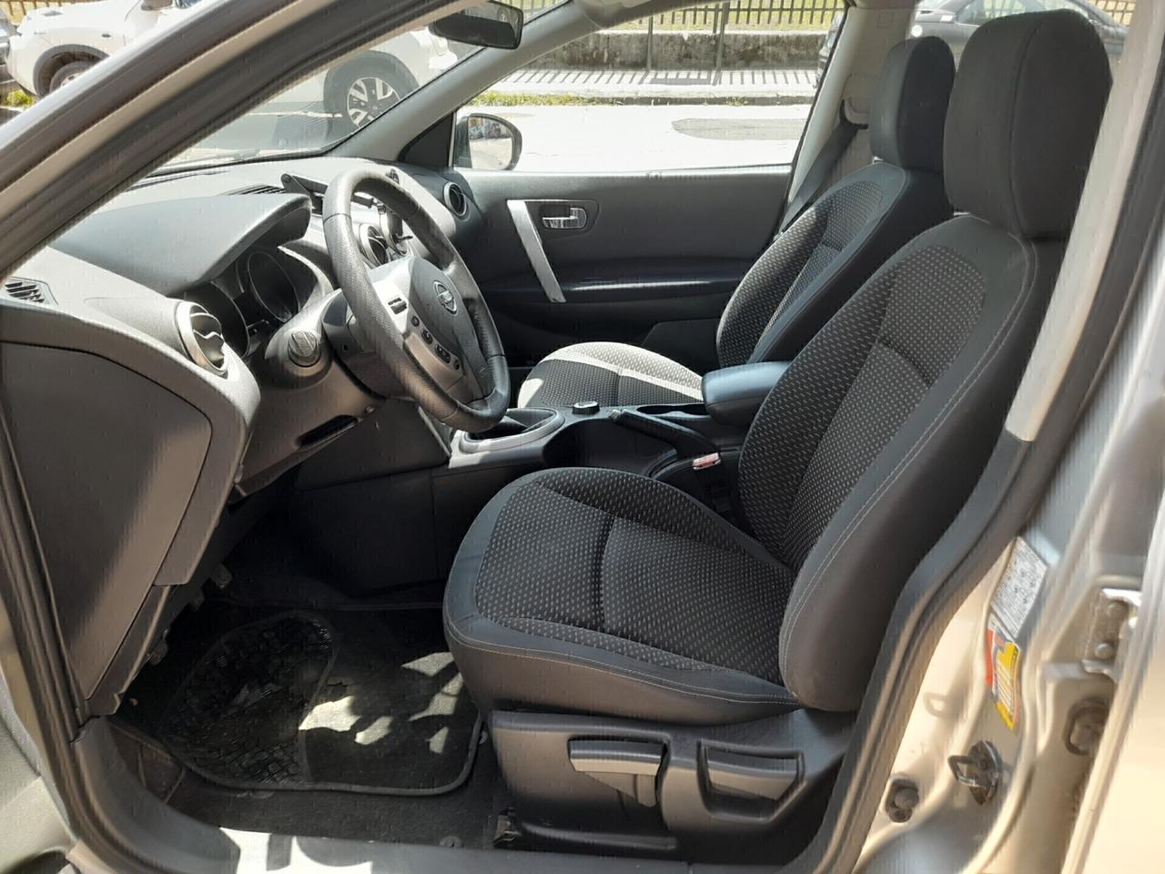 Nissan Qashqai 4X4 GANCIO TRAINO