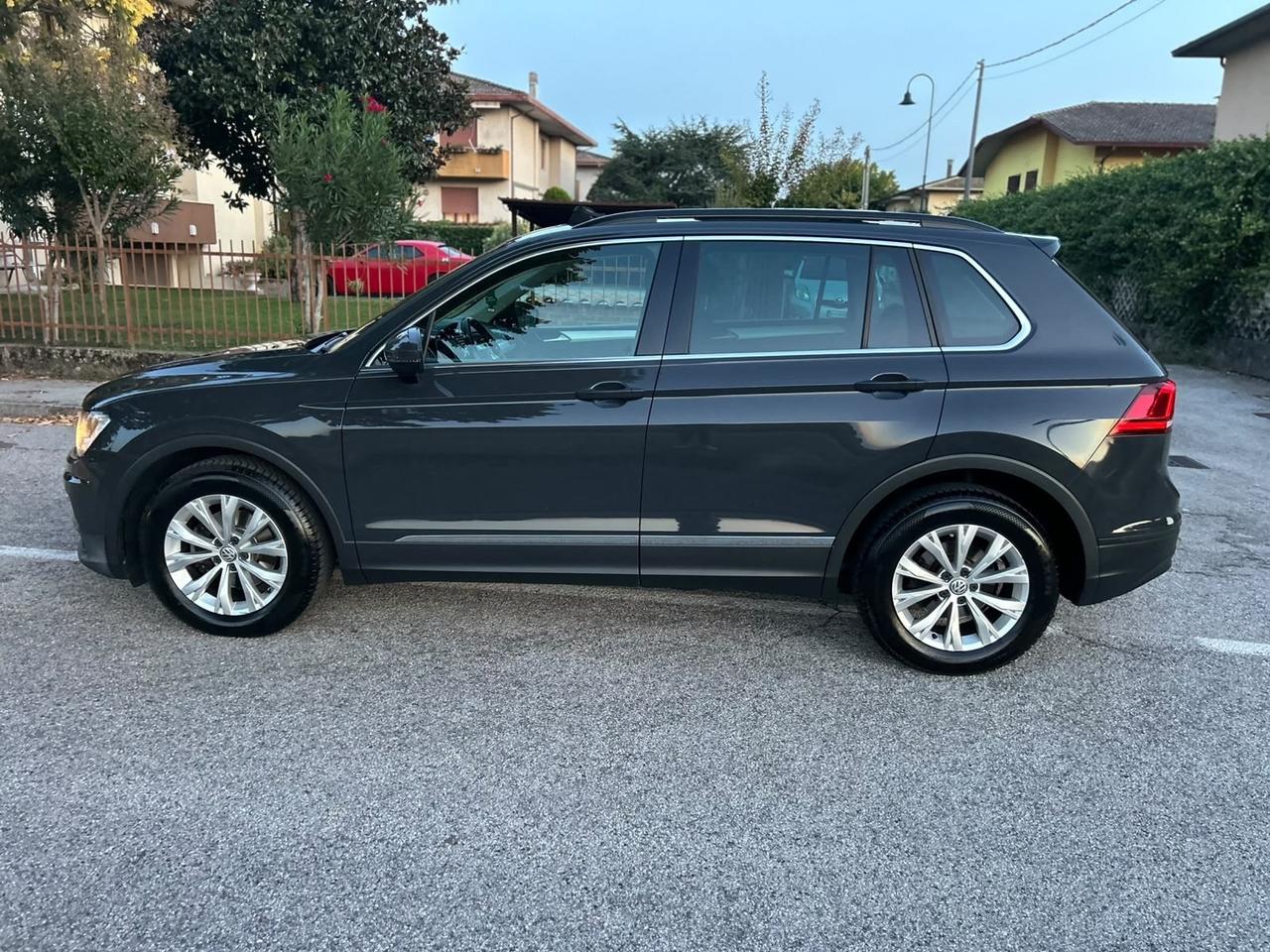 Volkswagen Tiguan 1.6 TDI SCR Business BlueMotion Technology